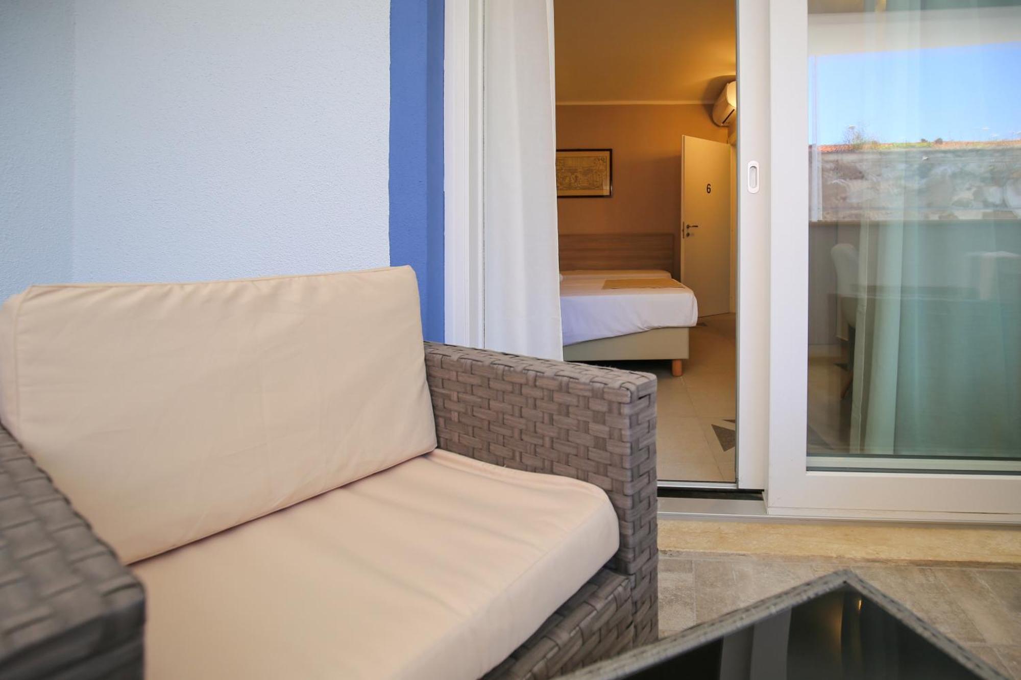 The Square Castelsardo Hotel Exterior photo