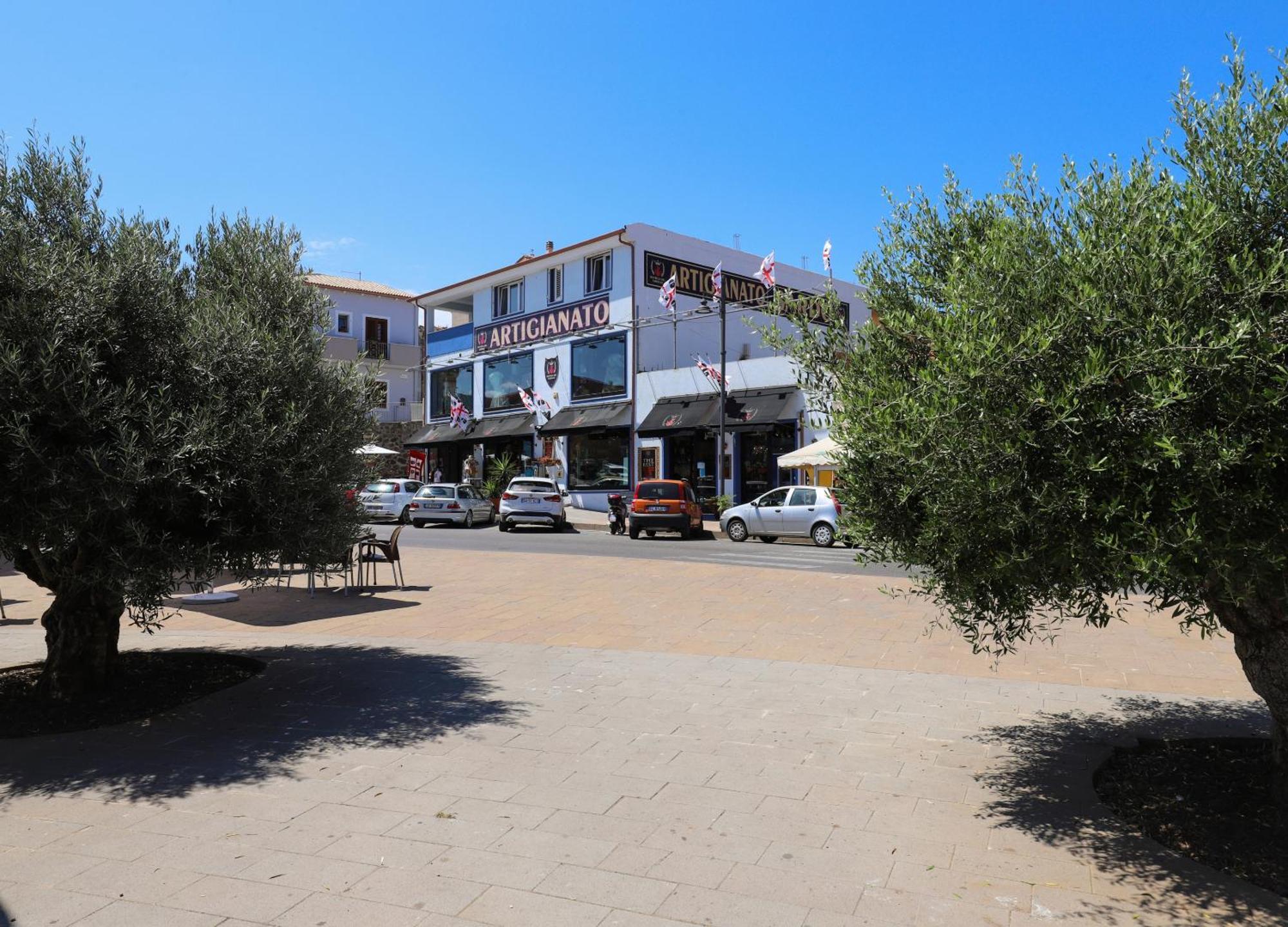 The Square Castelsardo Hotel Exterior photo