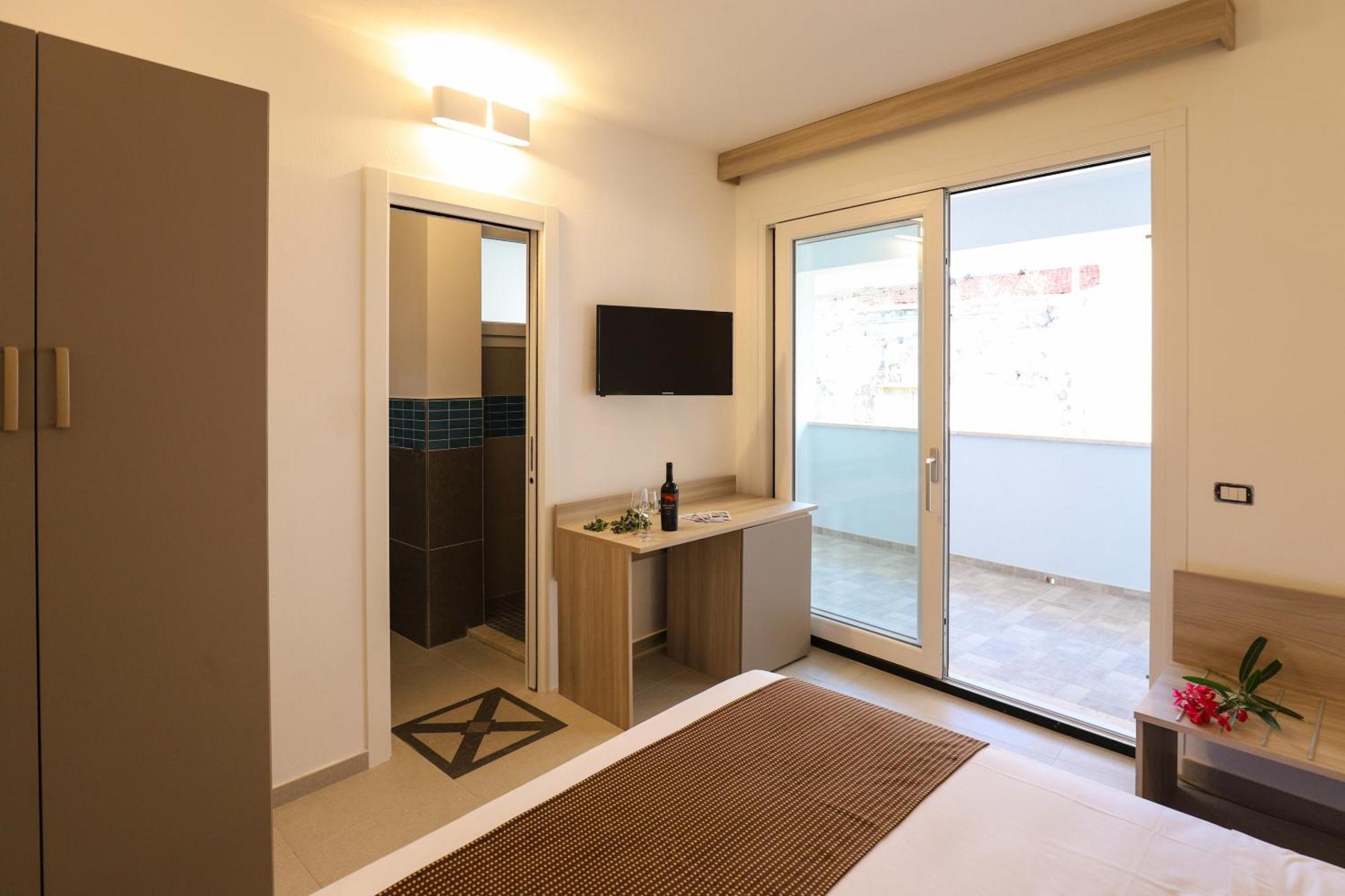 The Square Castelsardo Hotel Exterior photo